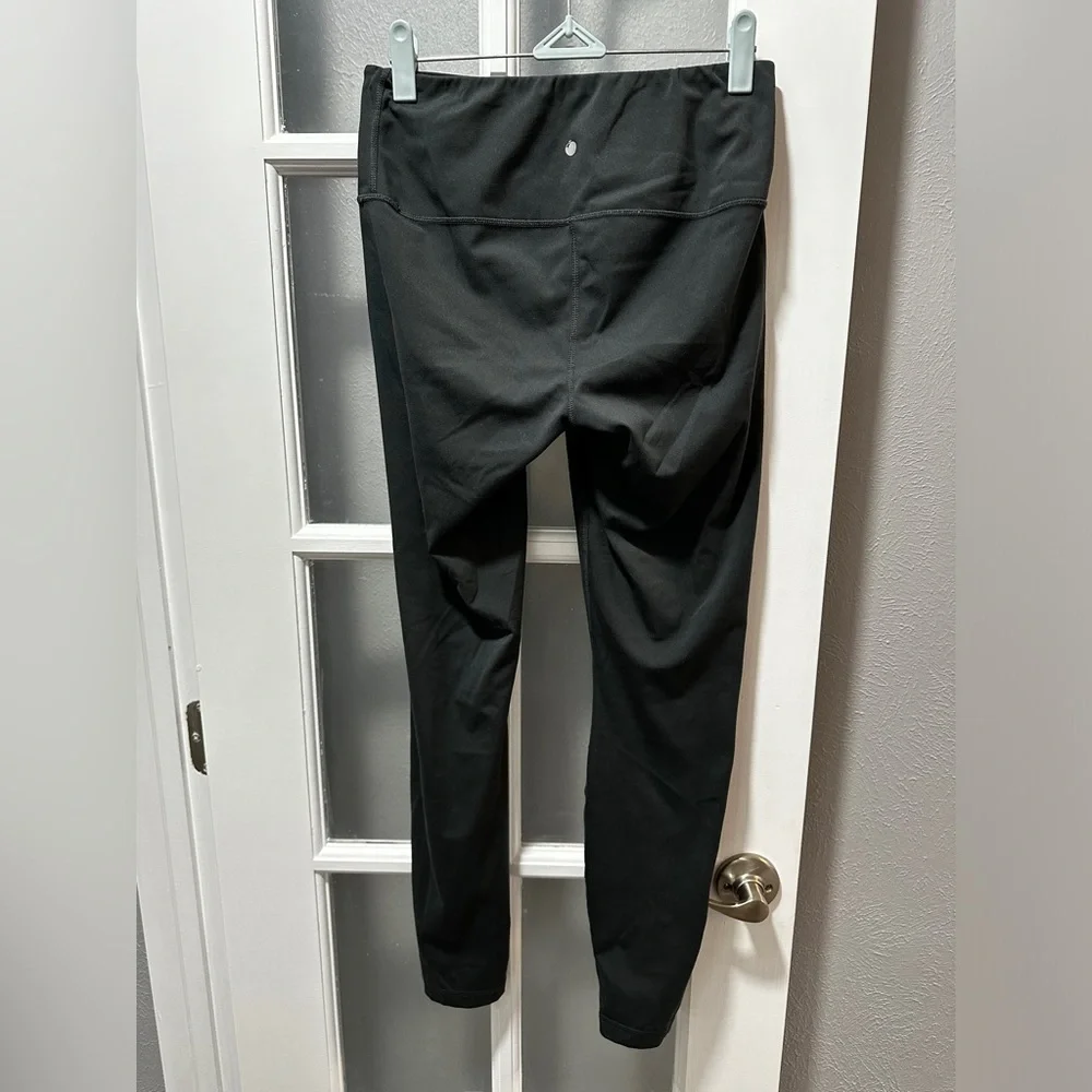 ⭐️SOLD⭐️ Yogalicious High Waist Ultra Soft Nude Tech Legging - Picture 6 of 7